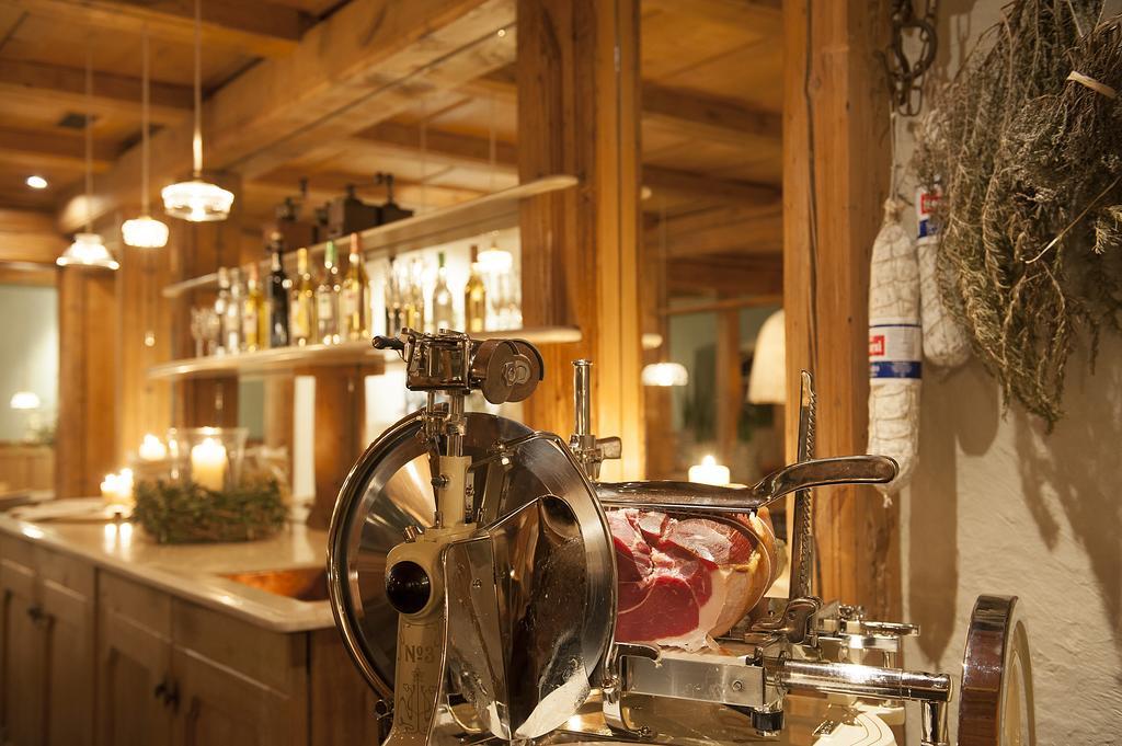 Italian Lifestyle Hotel & Osteria Chartreuse Thun Exterior photo