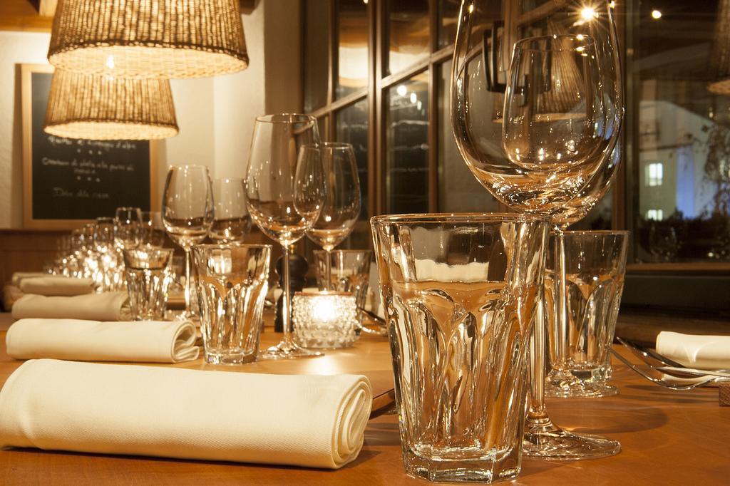 Italian Lifestyle Hotel & Osteria Chartreuse Thun Exterior photo