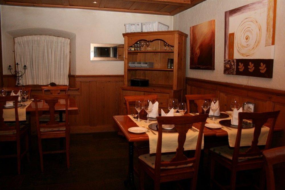 Italian Lifestyle Hotel & Osteria Chartreuse Thun Exterior photo