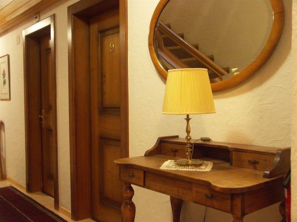 Italian Lifestyle Hotel & Osteria Chartreuse Thun Exterior photo